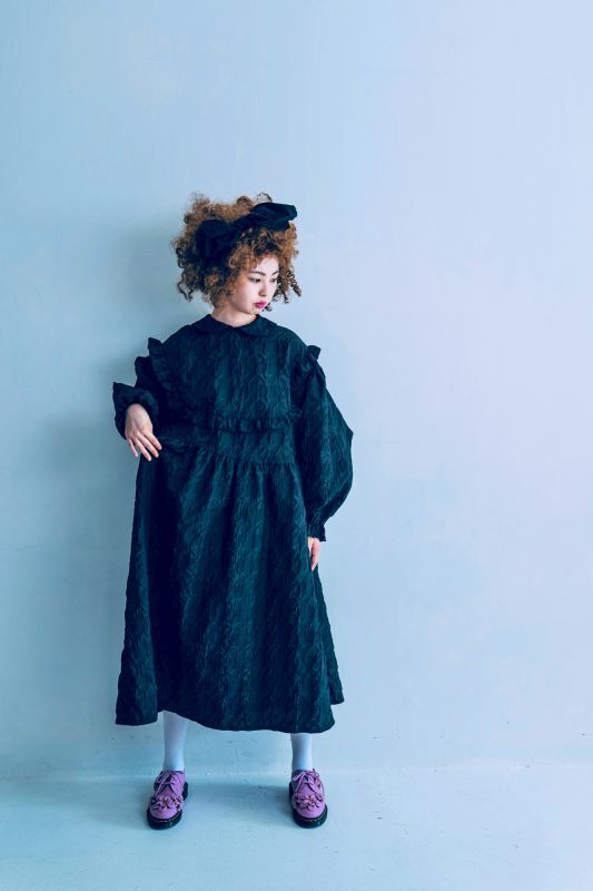 franky grow HOUNDTOOTH MATELASSE JQ FRILL BIB YORK DRESS　ブラック