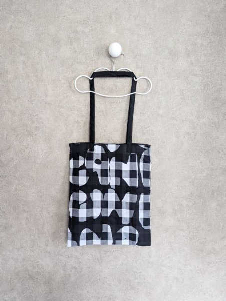 画像2: franky grow TAPE EMBROIDERY BEAR TULLE BAG ブラック PLAID LETTERS (2)