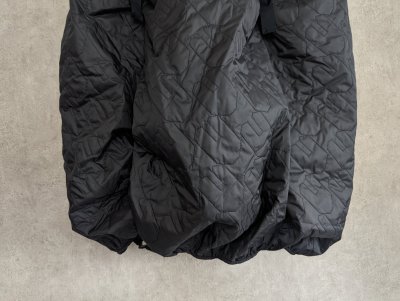 画像2: franky grow RABBIT QUILT RUBBER PIPING SKIRT ブラック