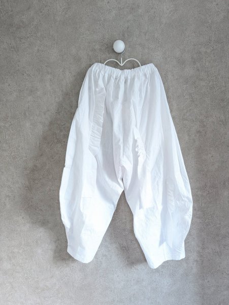 画像2: franky grow FULLY EMBROIDERED FRILL PANTS　WOMAN (2)